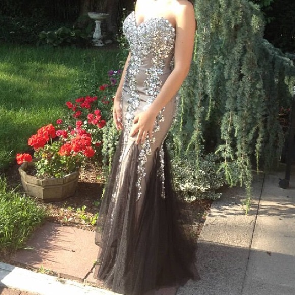 Prom Dress - Picture 2 of 4